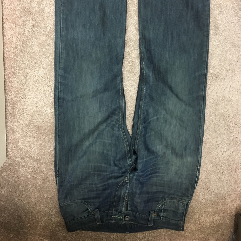 Levi’s 514 jeans
